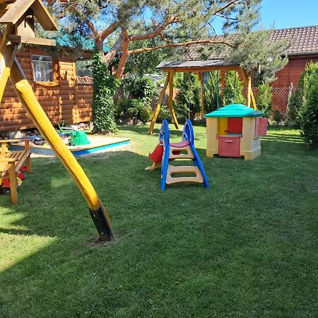 Letniskowe Promyk 2 Holiday home *